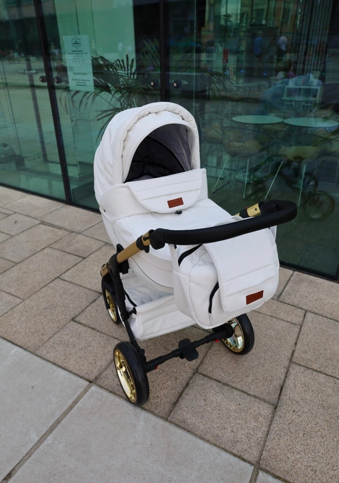 MOMMO AAA Kinderwagen 3in1 Öko-Leder – Cosmo I-Size-Sitz