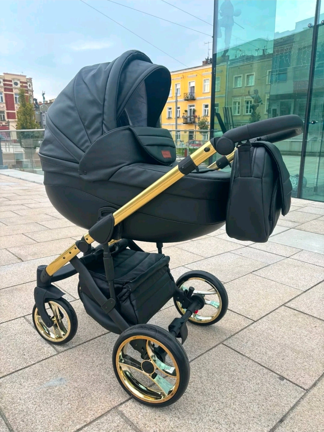 MOMMO AAA Kinderwagen 3in1 Öko-Leder – Cosmo I-Size-Sitz