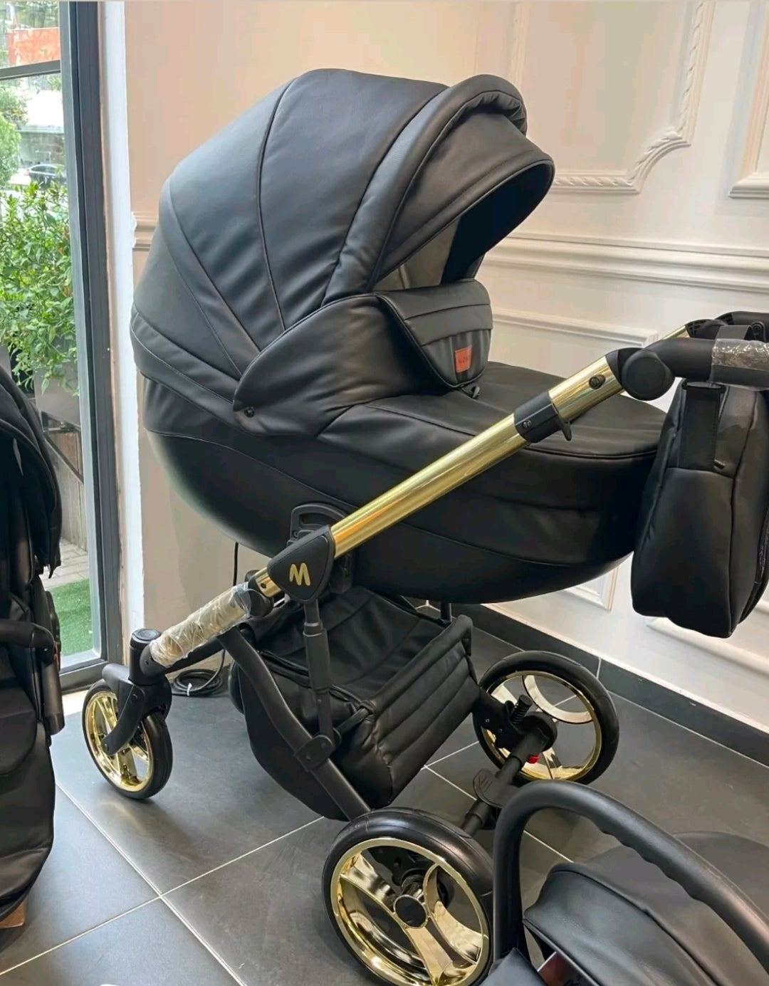 MOMMO AAA Kinderwagen 3in1 Öko-Leder – Cosmo I-Size-Sitz