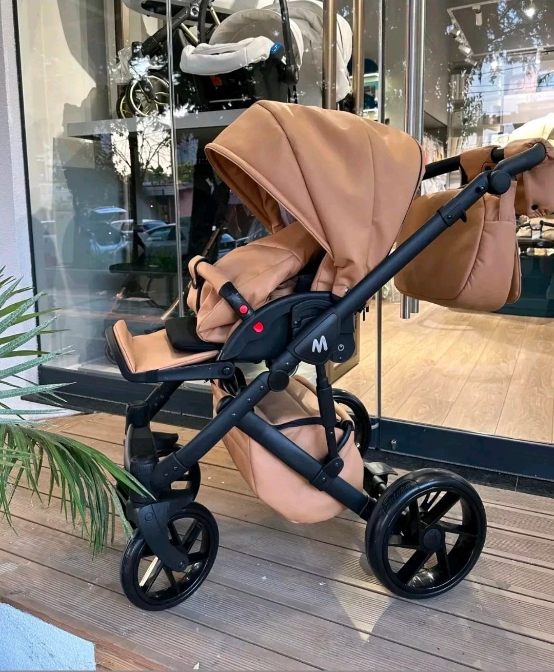 MOMMO AAA Kinderwagen 3in1 Öko-Leder – Cosmo I-Size-Sitz