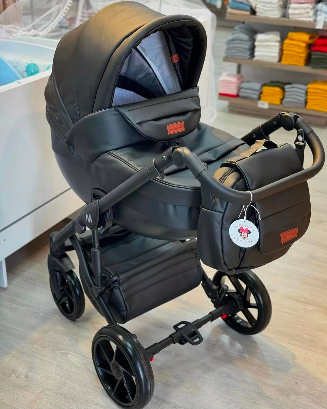 MOMMO AAA Kinderwagen 3 in 1 Öko-Leder – Cosmo I-Size-Sitz