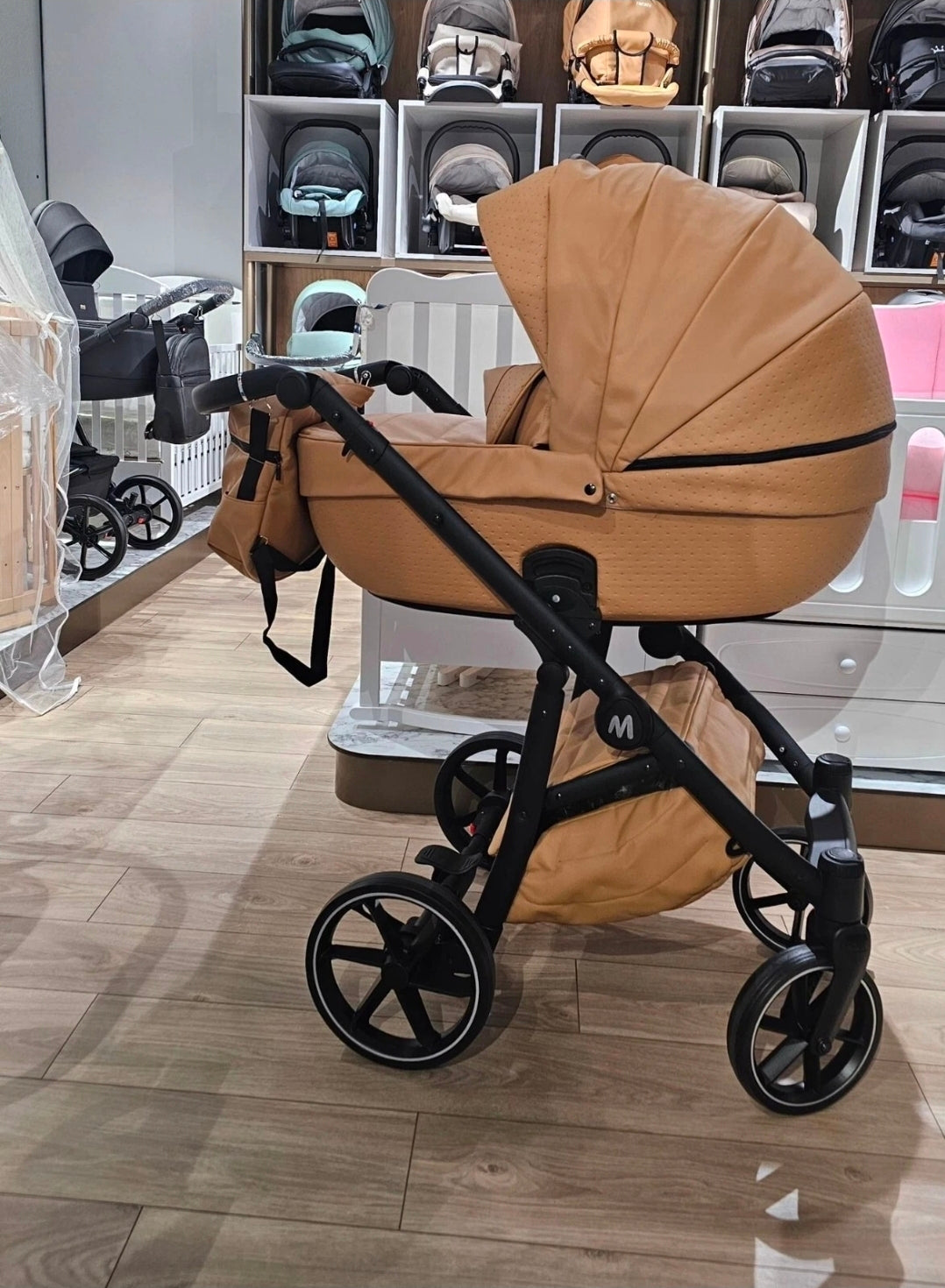 MOMMO FANTASY Kinderwagen 2in1/3in1/4in1 Öko-Leder /Autositz